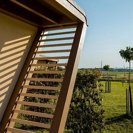 Fortun Estate - Apartmaji Ob Reki Kolpi Metlika Exterior photo